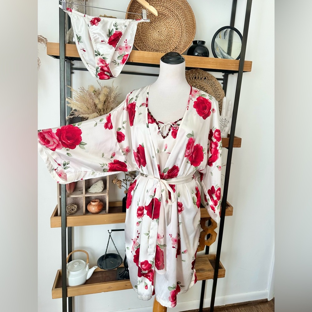 Vintage red rose satin silky 3 piece lingerie set - Picture 8 of 14